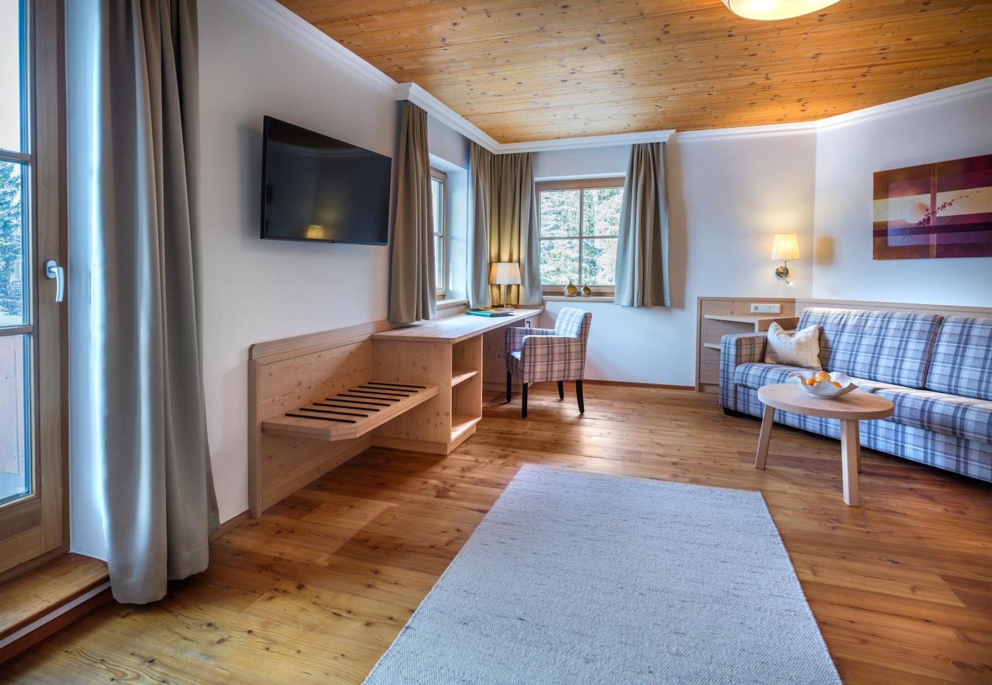 Hotel Haeuserl Im Wald マリアプファル エクステリア 写真