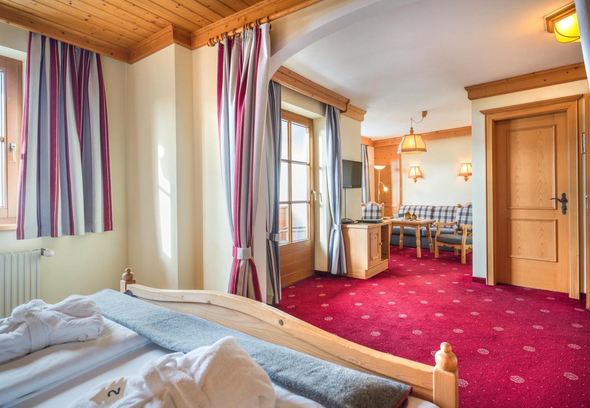 Hotel Haeuserl Im Wald マリアプファル エクステリア 写真