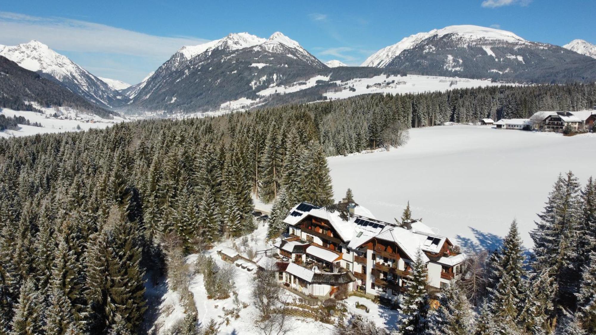 Hotel Haeuserl Im Wald マリアプファル エクステリア 写真