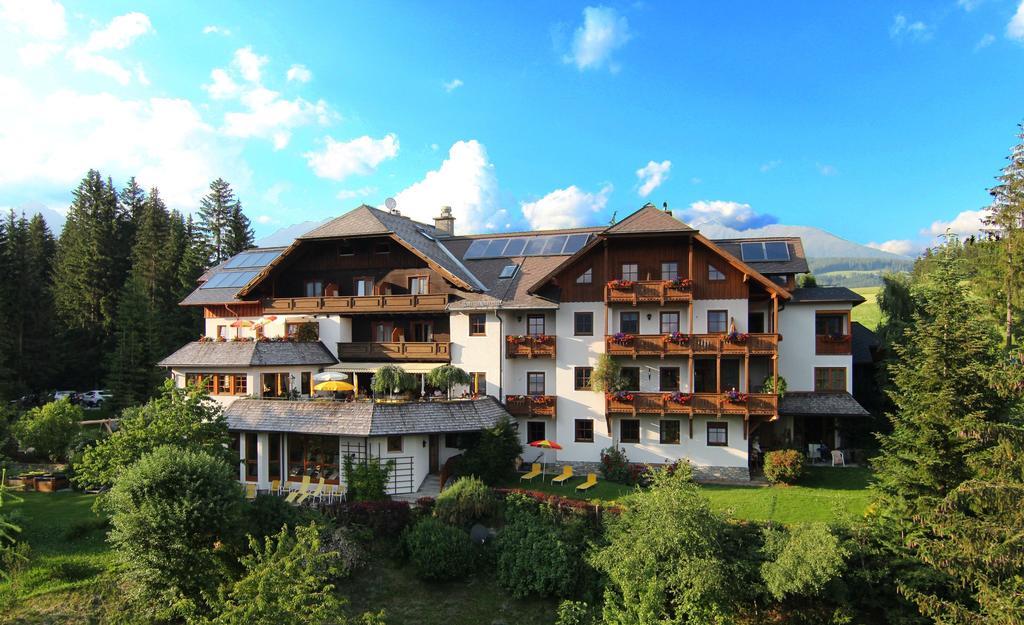Hotel Haeuserl Im Wald マリアプファル エクステリア 写真